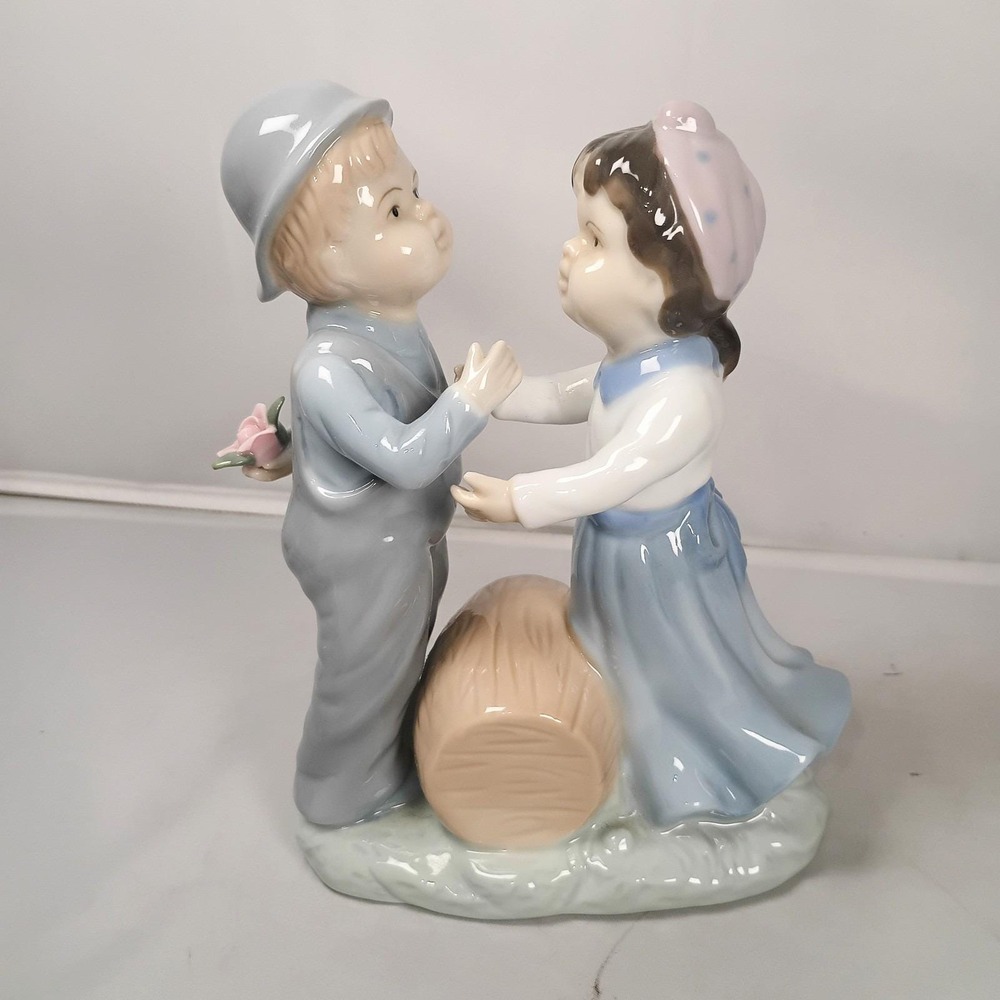 Raffles Porcelain Canada Figurine Adorable Girl And Boy Holding A Rose 6.75 Tall - Picture 1 of 7